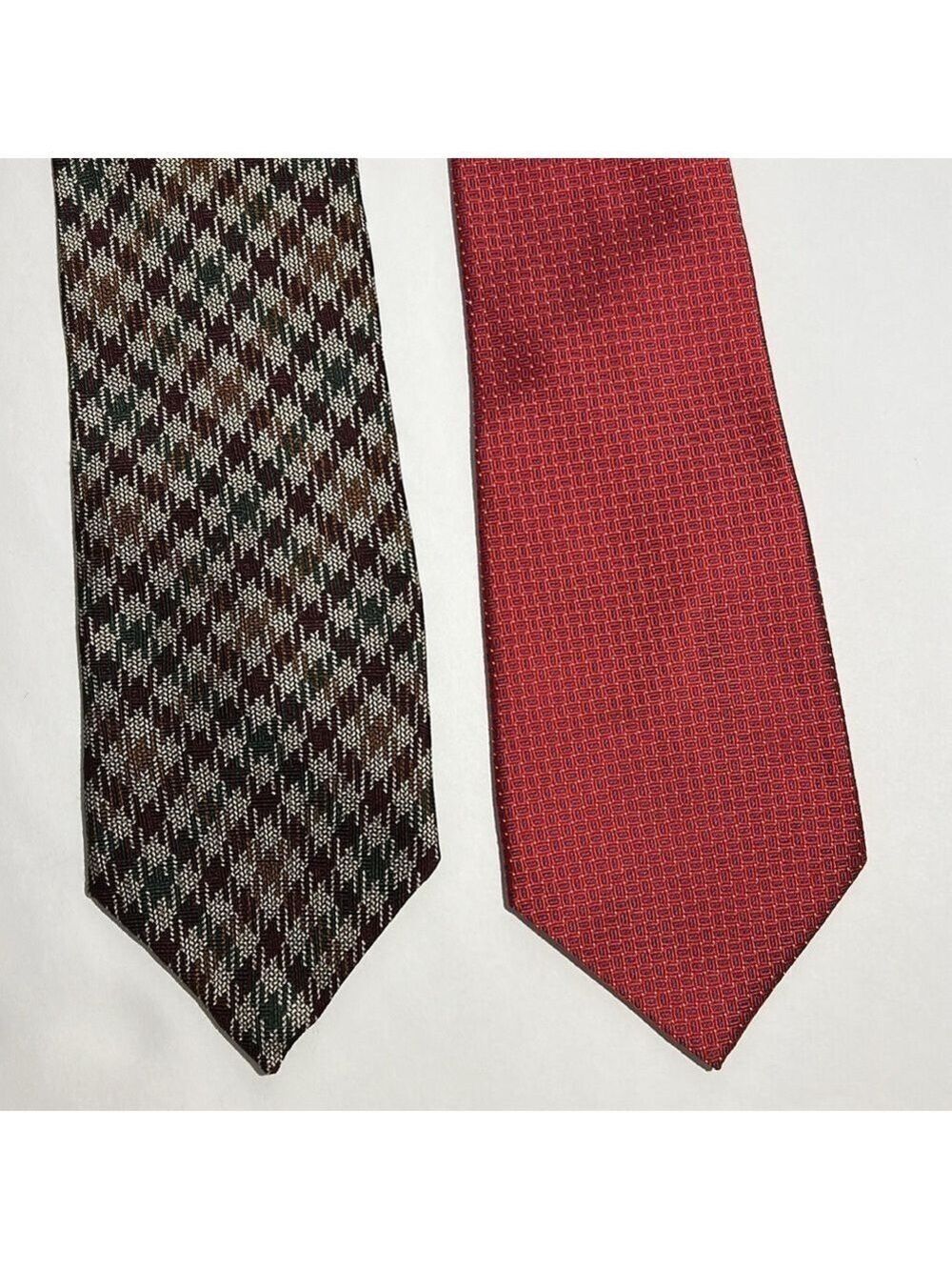 Duck head neckties, lot of 2, good condition. silk